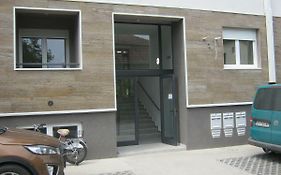 Ildiko Studio Apartment Is A Calm Place To Relax